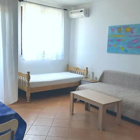 Magdalena As1 - With Balcony - Private Free Parking Апартаменты *